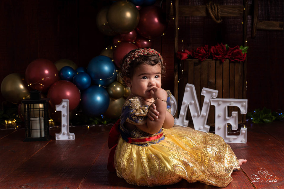 Laura - branca de neve