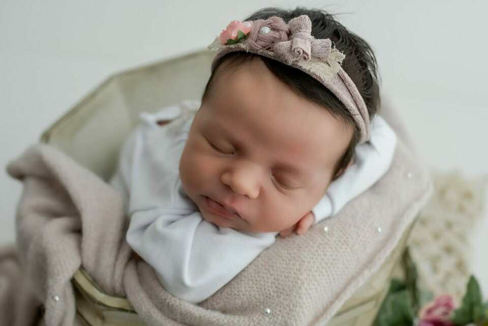 newborn Alicia