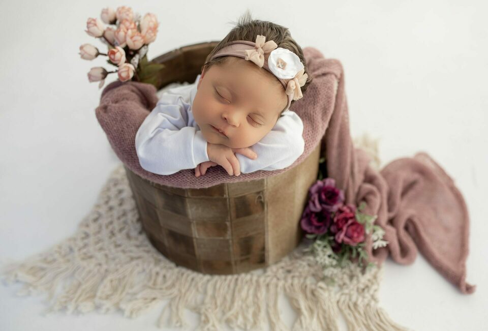 newborn Clara