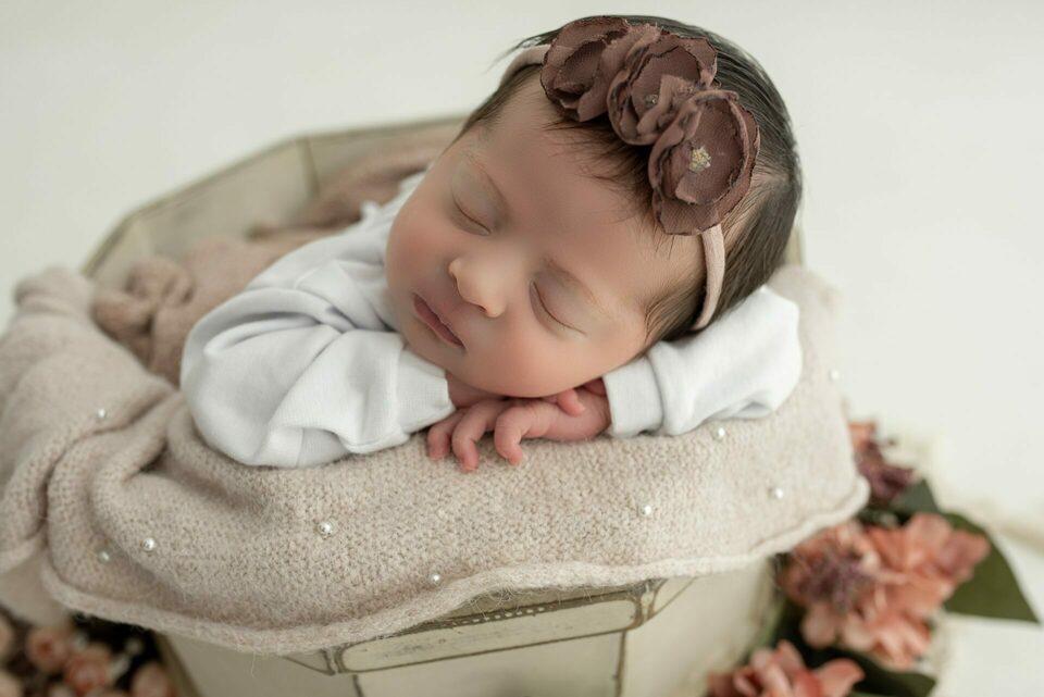 newborn Valentina